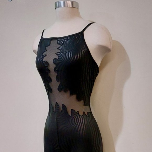 ๐ฅCHIC & SEXY๐ฅVTG Embroidered Mesh Insert Detail Jumpsuit In Black - Picture 4 of 16